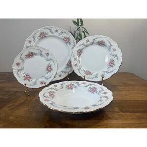 Royal Albert‎ Tranquillity Bone China Place Setting Gilt England 1969 Retro